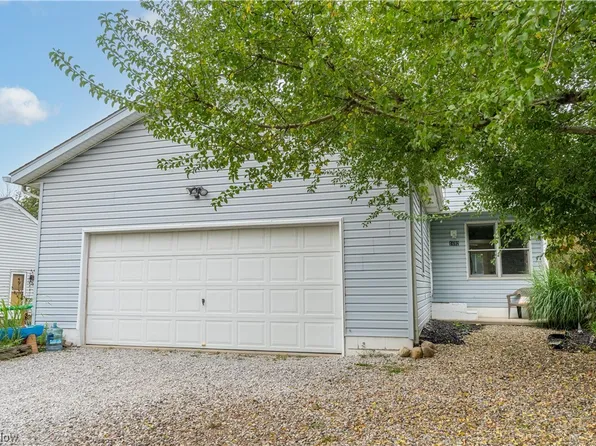 1692 Athena Dr, Kent, OH 44240