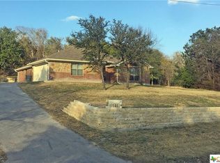 1021 W Leon St, Gatesville, TX 76528