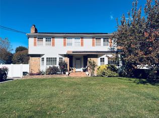 737 3rd Street, Ronkonkoma, NY 11779