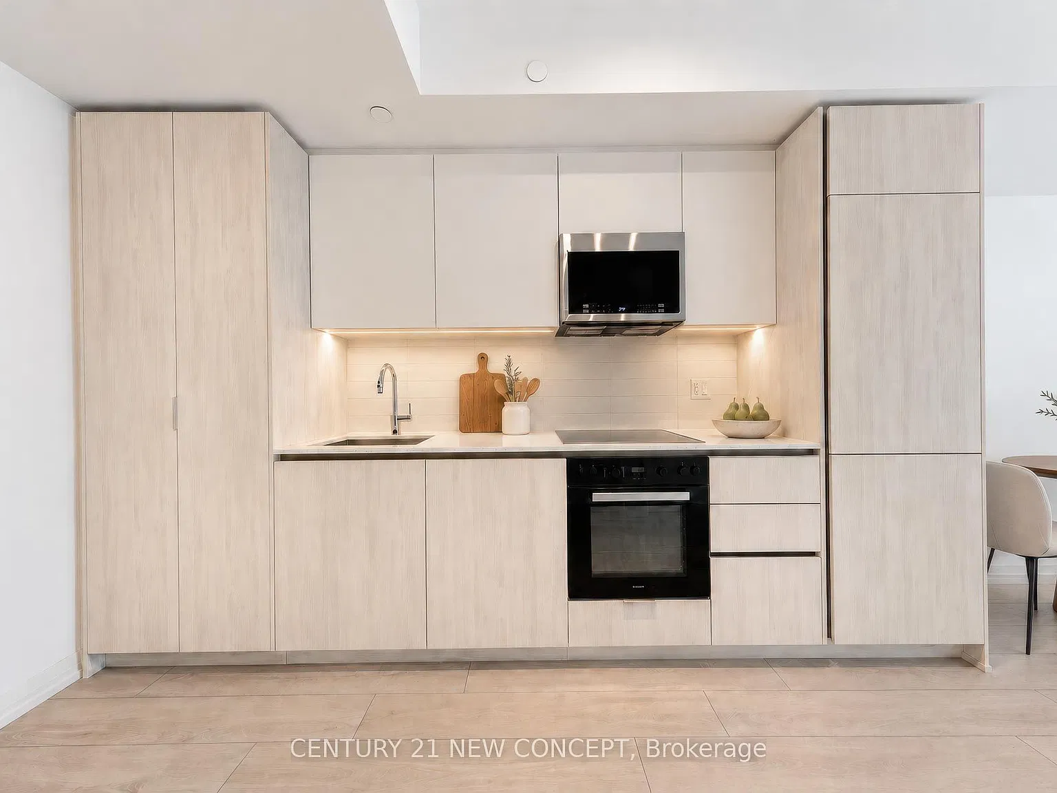 1 bed, $2,400 — Photo 4