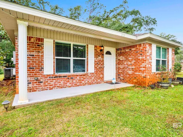 1013 E 23rd Ave, Gulf Shores, AL 36542