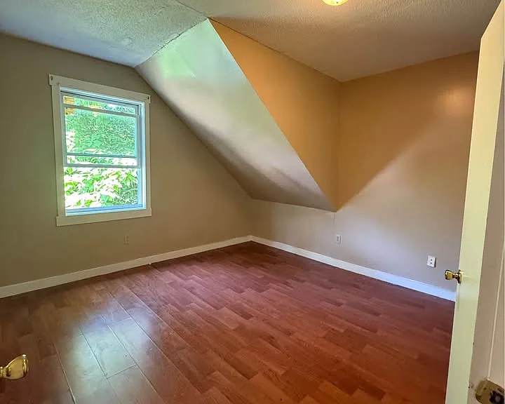 908 Winchester Ave #3 — Photo 8