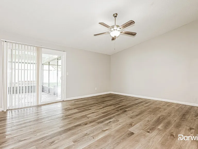 617 Cedar Grove Dr — Photo 5