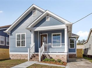 5728 Warrington Dr, New Orleans, LA 70122