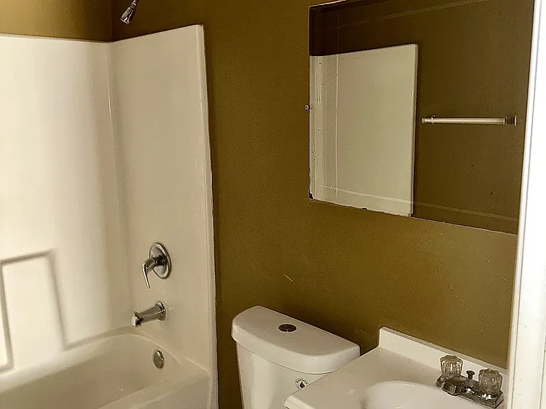 1602 Woodward Ave — Photo 12