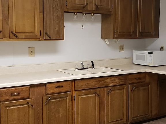 4th image of 120 W Pine Ave