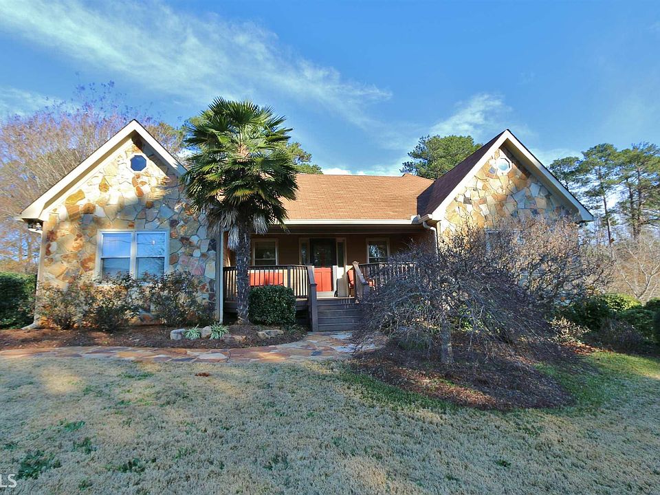 1st image of 1210 Great Oaks Dr SE