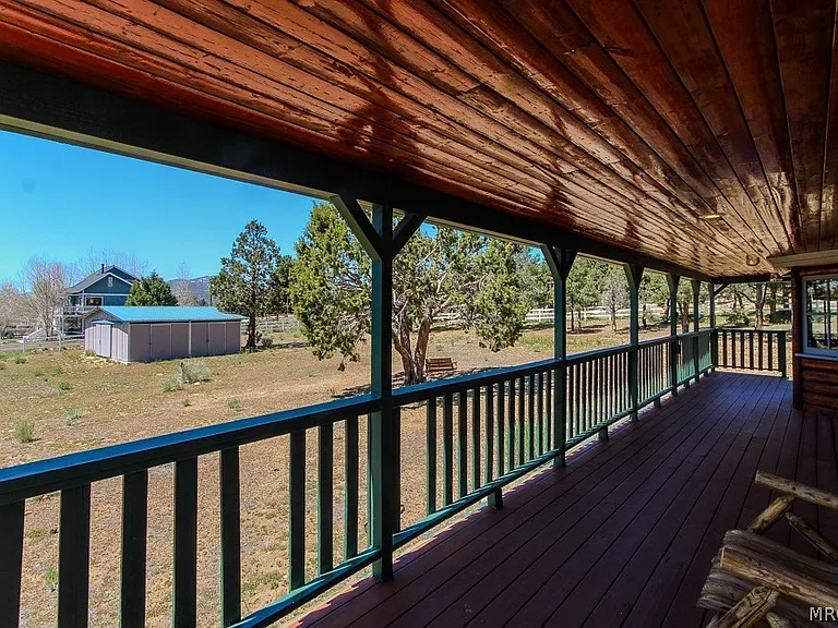 46784 Pioneertown Rd — Photo 45