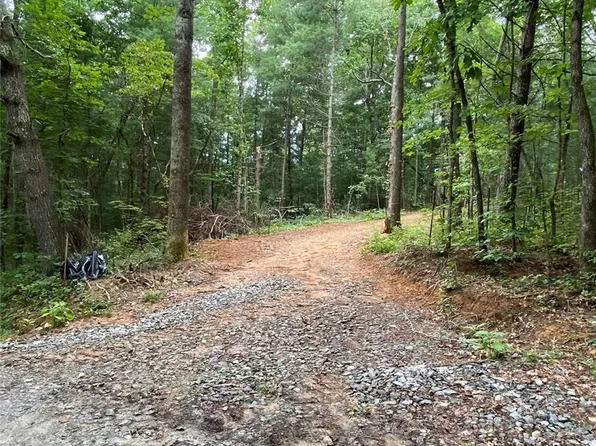 108 Carlisle Dr, Hendersonville, NC 28792