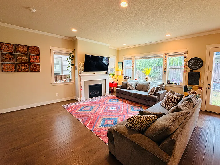 17445 SW Sabrina Ave — Photo 4