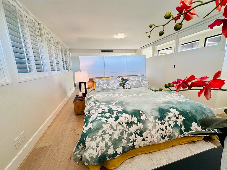 Upstair bedroom
