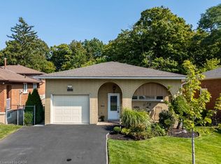 33 Pinard St, Hamilton, ON L8K6G8