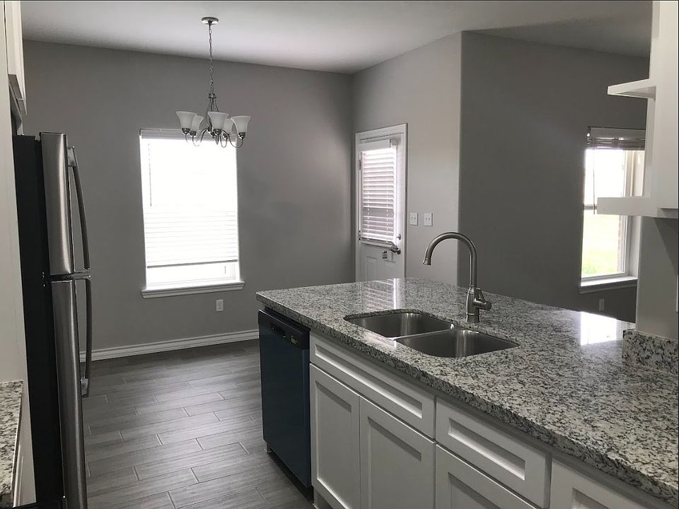 1st image of 113 Mimosa St APT A