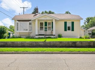 1906 Sarah St, Mishawaka, IN 46545
