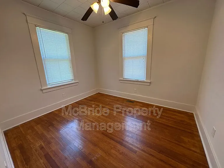 1112 Troupe St — Photo 10