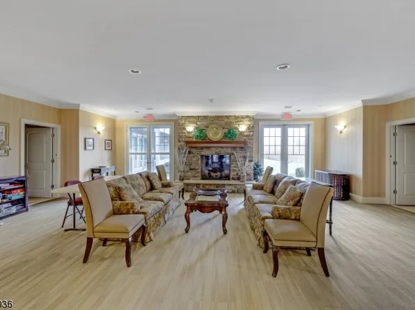 5 Tenakill Pk East 212 #212, Cresskill Boro, NJ 07626