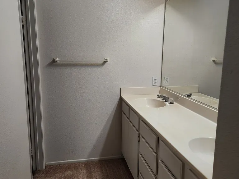 39960 Millbrook Way #B — Photo 18