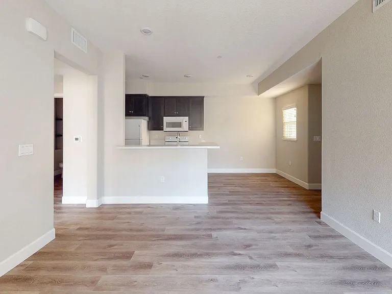 Heritage Landing Apartments — Photo 11