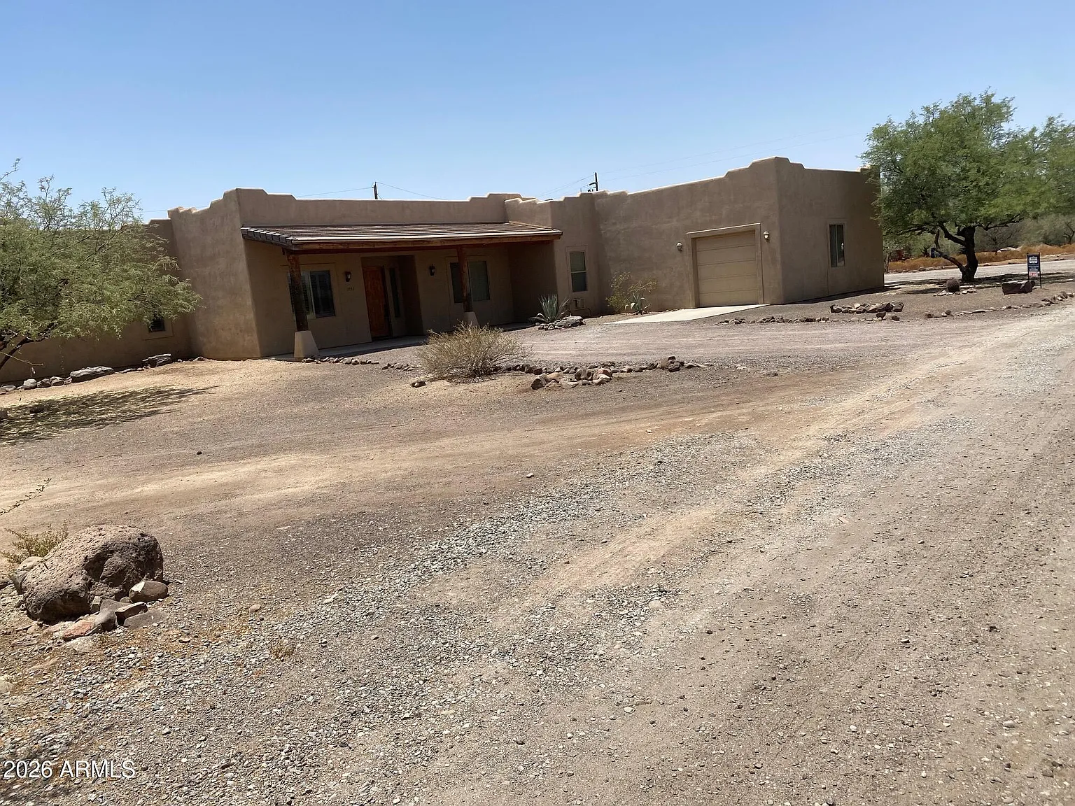 3 bed, 3.0 bath, 2772 sqft, $3,250 — Photo 1