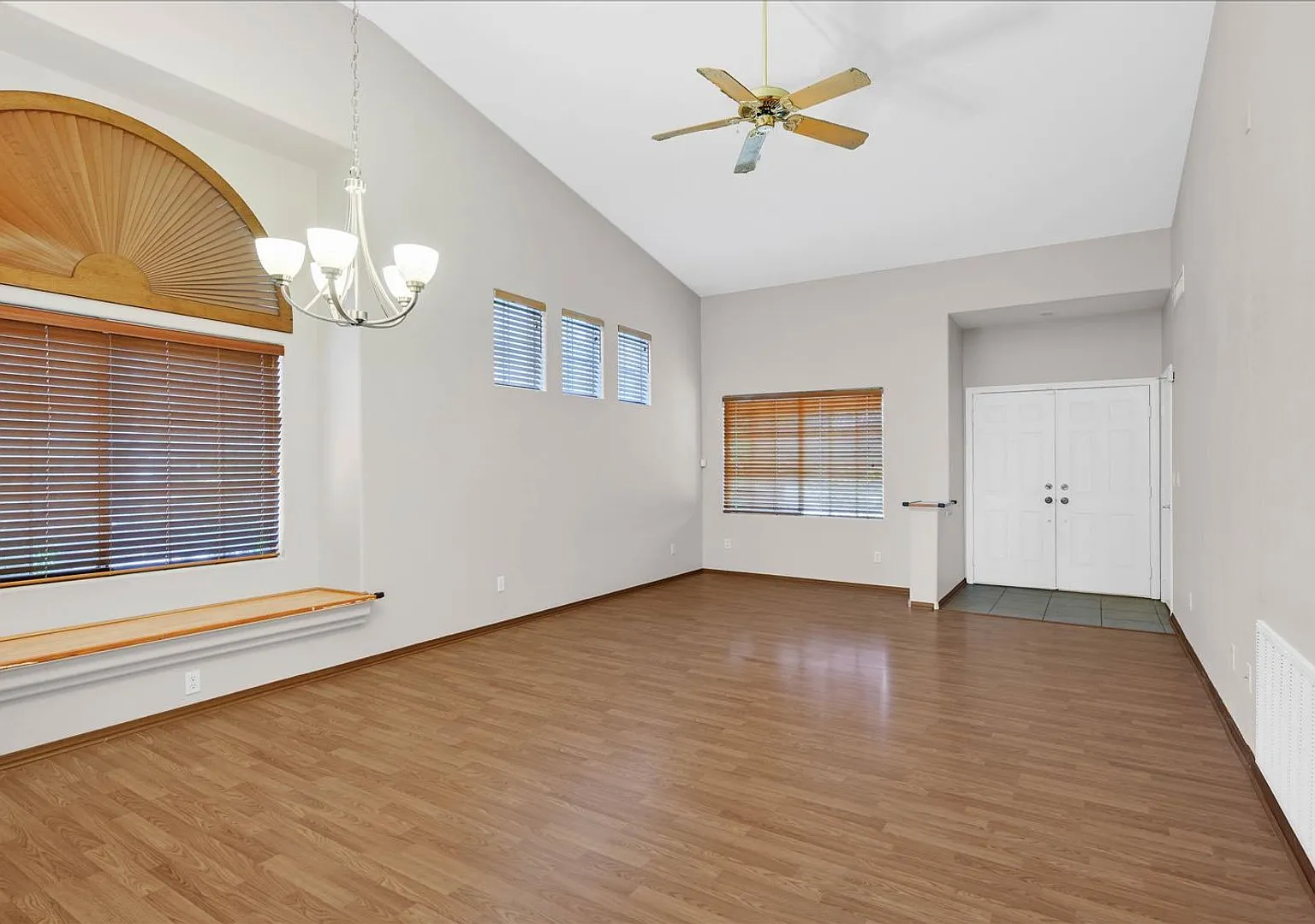 1038 Twin Berry Court — Photo 2