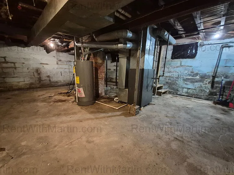 343 Albany St — Photo 18
