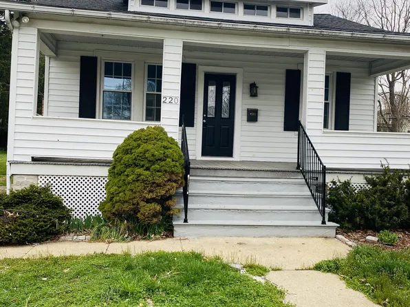 220 Brightside Ave, Pikesville, MD 21208