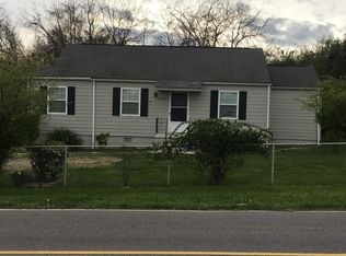 4909 Inskip Rd, Knoxville, TN 37912