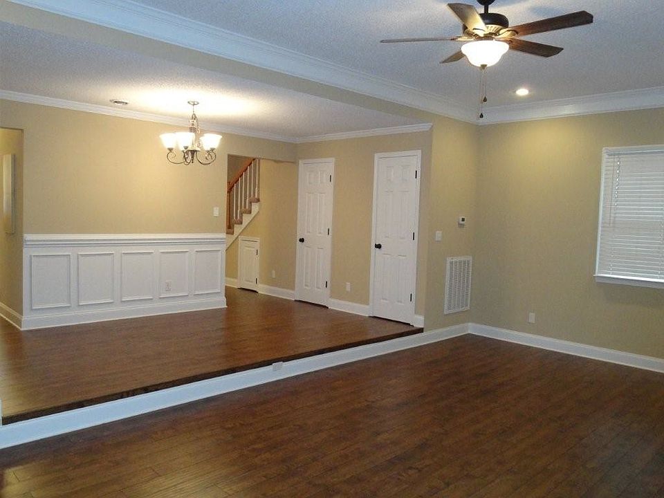 Bright Open Floor Plan