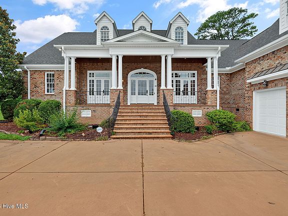 2nd image of 4807 Pinnacle Court N