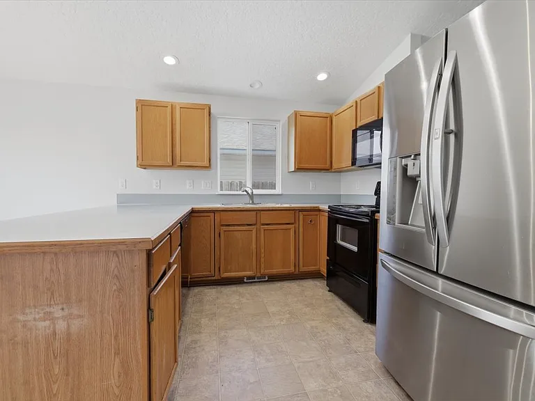 1020 Aspen Grove St — Photo 6