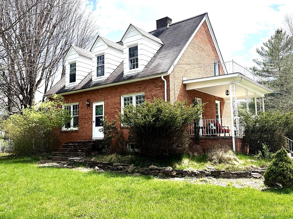 1st image of 826 Huntersville Rd