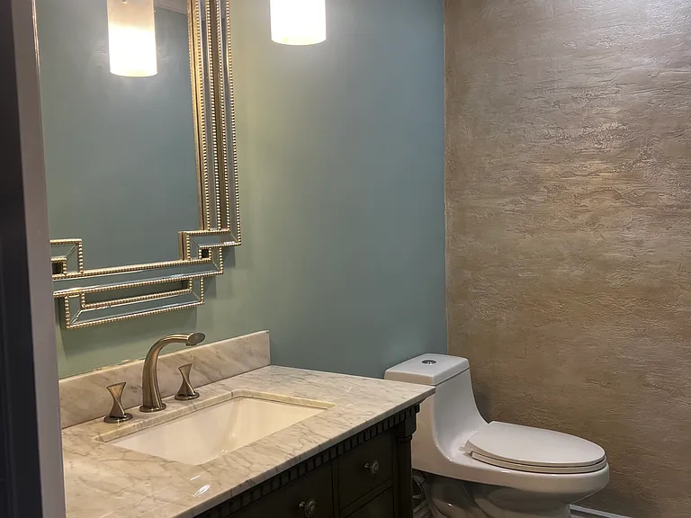 Powder room