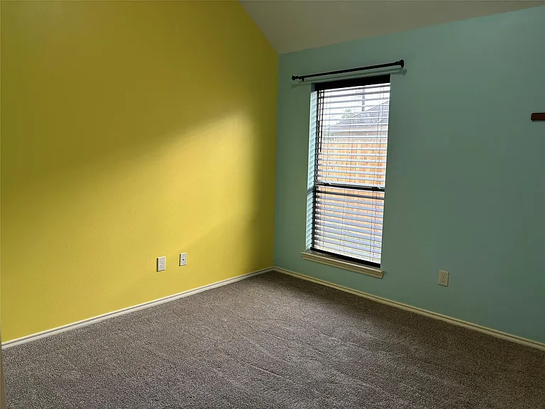 10902 Brighton Gardens Dr — Photo 22