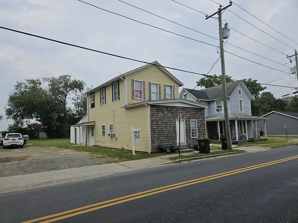517 W Sunset Ave #B