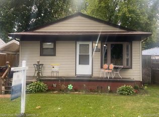 6245 Beech Daly Rd, Taylor, MI 48180