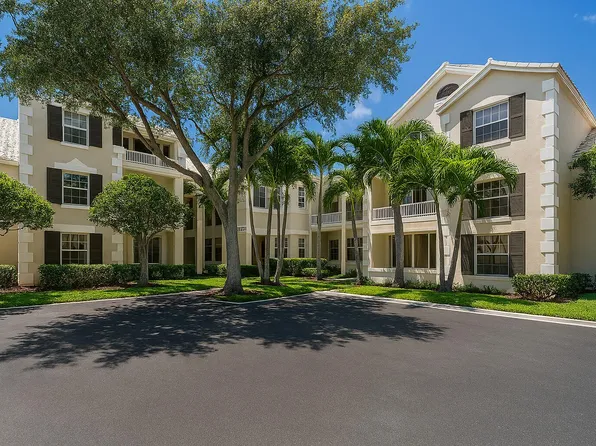 2871 N Oakland Forest Drive #210, Oakland Park, FL 33309