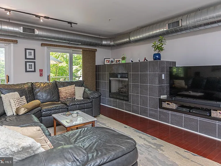 182 Gay St #501 — Photo 5