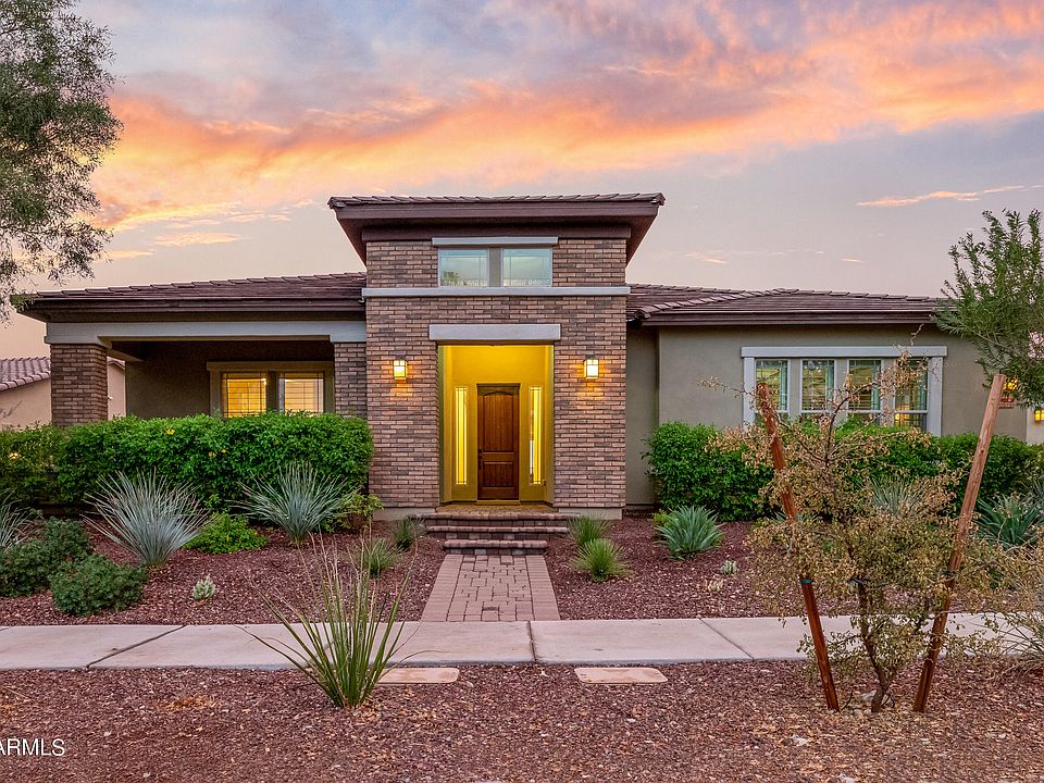 1st image of 20579 W MEADOWBROOK Avenue
