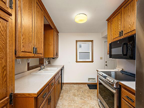 3rd image of 6245 5th Ave S