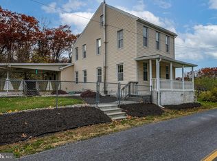 122 Skyline Dr, Reading, PA 19606