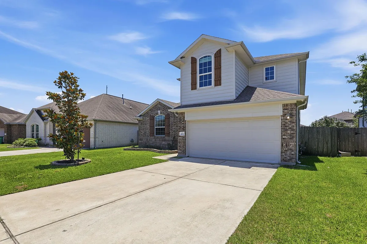 Building Photo - 4522 Crescent Lake Cir