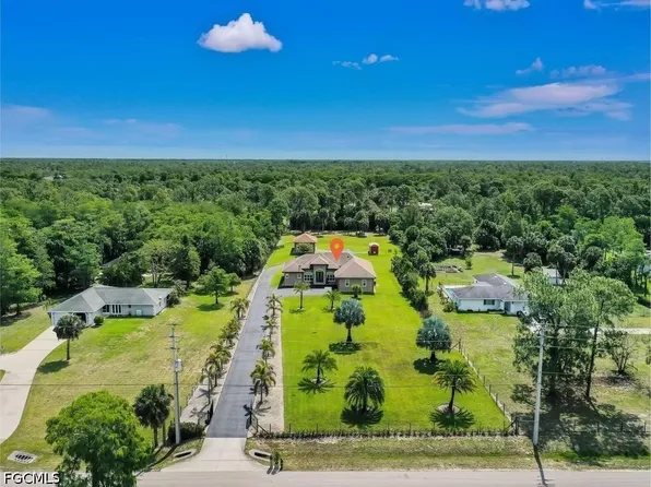 280 23rd St SW, Naples, FL 34117
