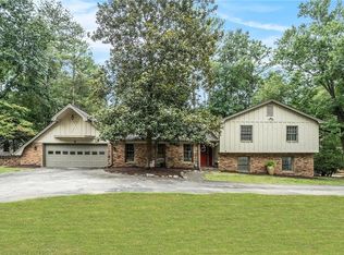 5 Pine Island Ct, Roswell, GA 30076