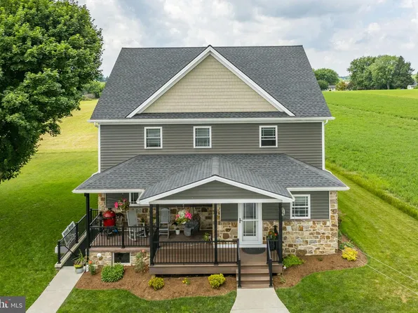 346 Lynwood Rd, Bird In Hand, PA 17505