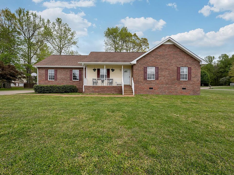 1st image of 100 Creekwood Dr