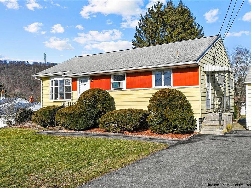 1st image of 210 Lindorf St
