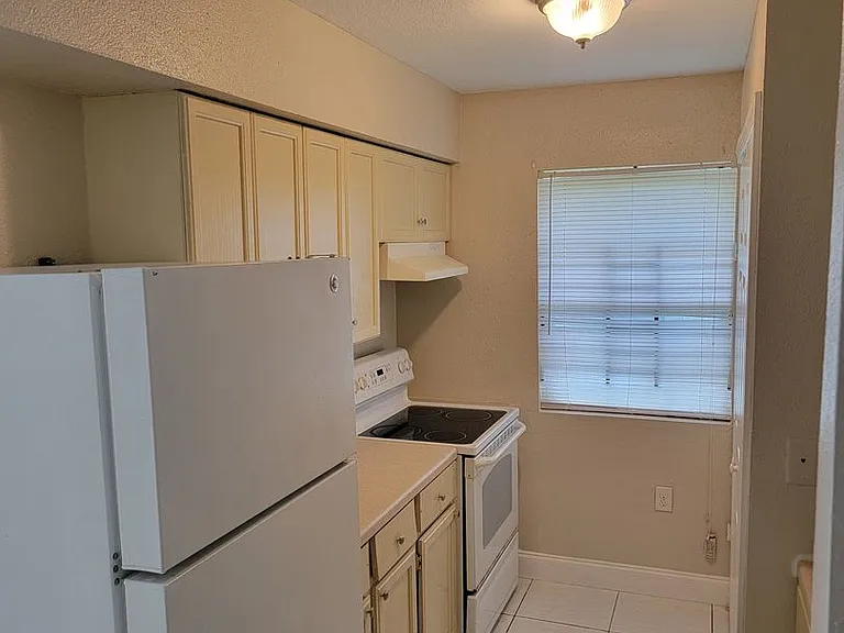 7667 Avon Park Blvd — Photo 14