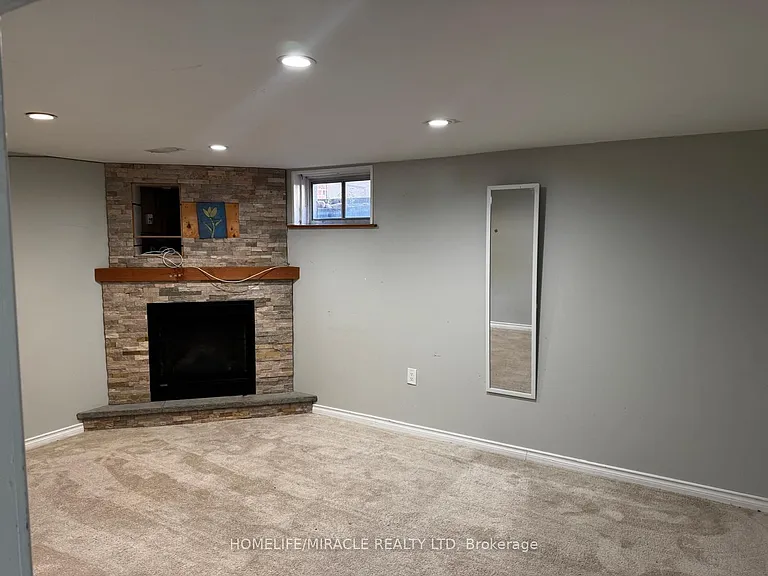 920 Willowdale Ave — Photo 14
