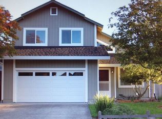 904 Bond Pl, Windsor, CA 95492