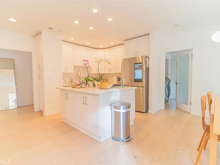 5179 Canoga Ave — Photo 8